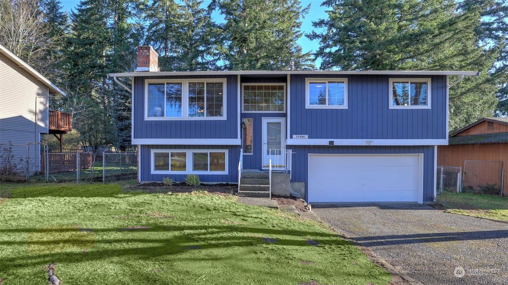 Photo of 15906 131st Place SE, Renton, WA 98058 (MLS # 2316222)