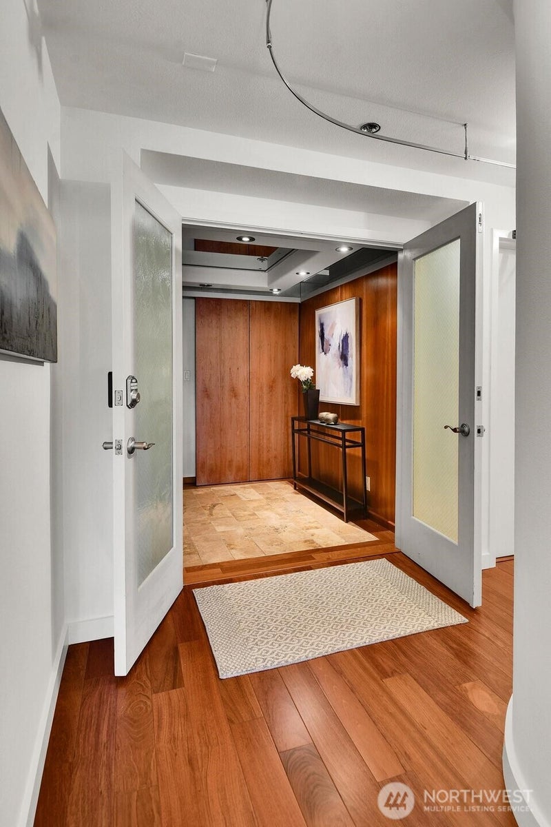 1111 Harbor Avenue SW 500