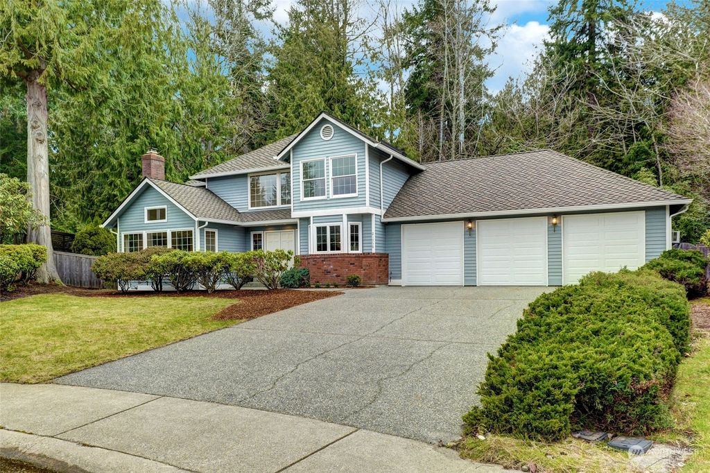 Photo of 21938 NE 21st Place, Sammamish, WA 98074 (MLS # 2191002)