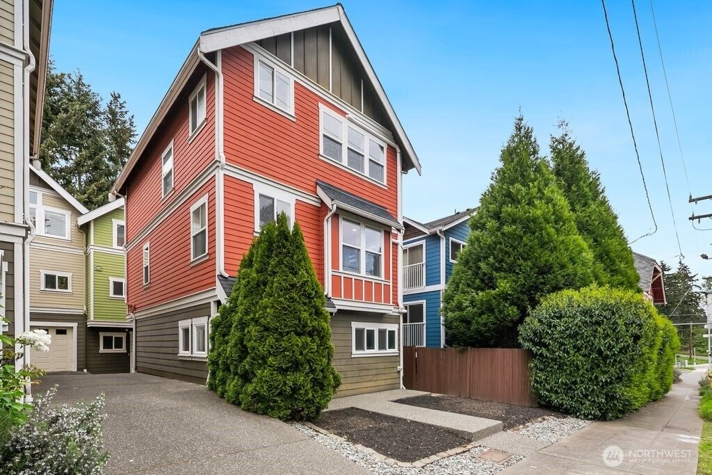 Photo of 924 SW Holden Street, Seattle, WA 98106 (MLS # 2514248)
