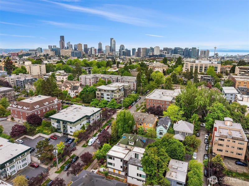 1814 E Denny Way