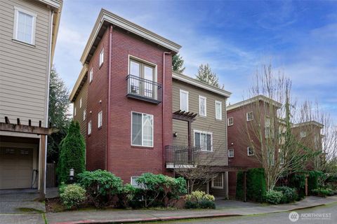 Photo of 12325 NE 86th Way, Kirkland, WA 98033 (MLS # 2466722)