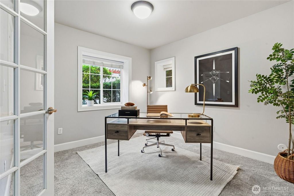 Photo of 12325 NE 86th Way, Kirkland, WA 98033 (MLS # 2466722)