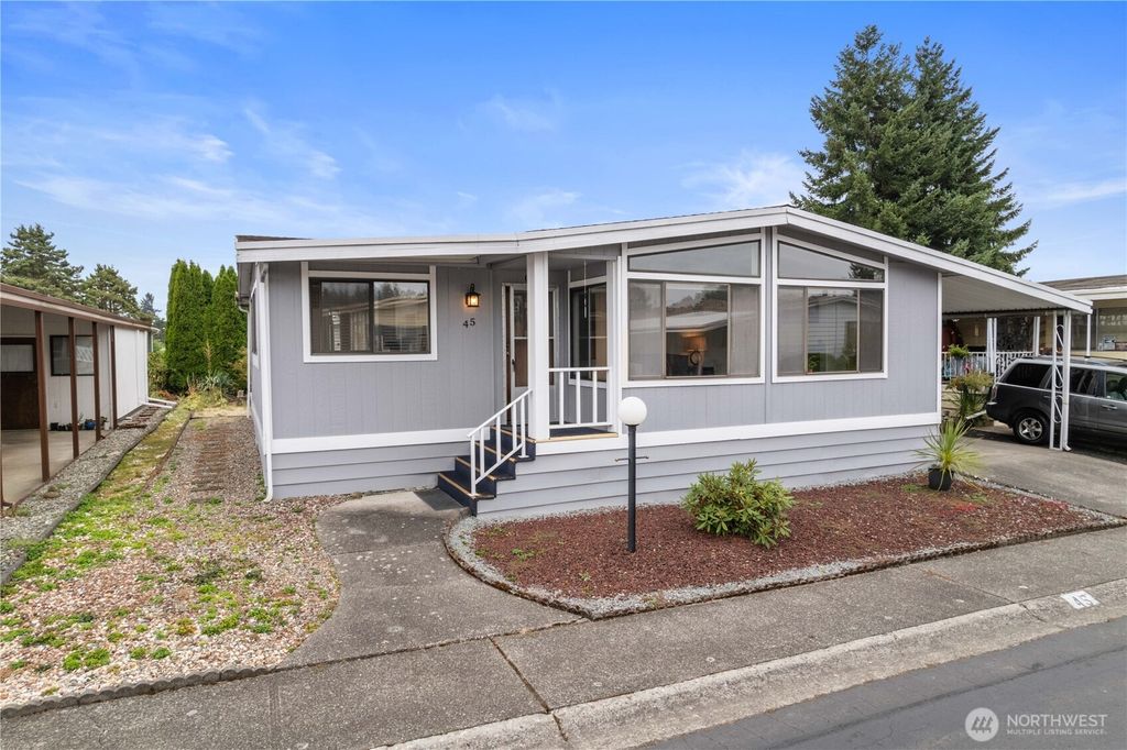 Photo of 11436 SE 208th St St #45, Kent, WA 98031 (MLS # 2428421)