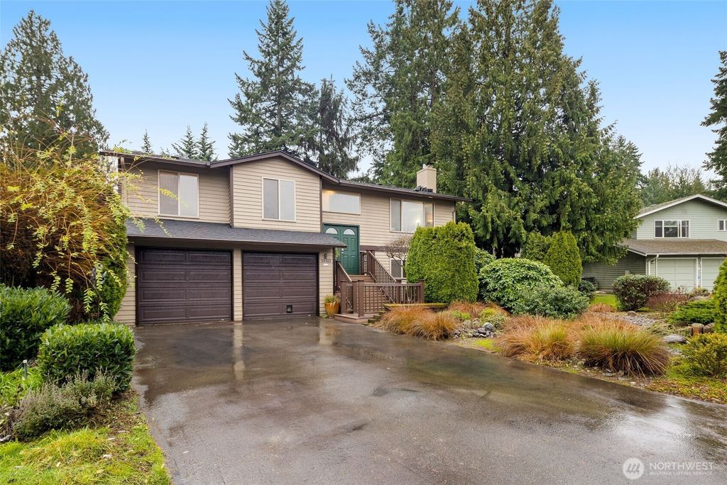 Photo of 14415 NE 66th Court, Redmond, WA 98052 (MLS # 2468717)
