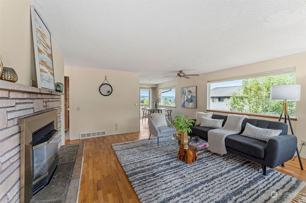 Photo of 13418 80th Avenue S, Seattle, WA 98178 (MLS # 2257473)