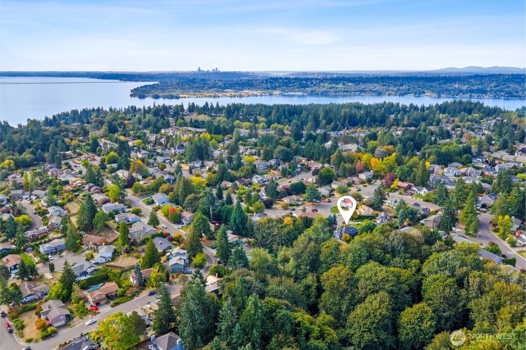 Photo of 12716 87th Court NE, Kirkland, WA 98034 (MLS # 2444647)