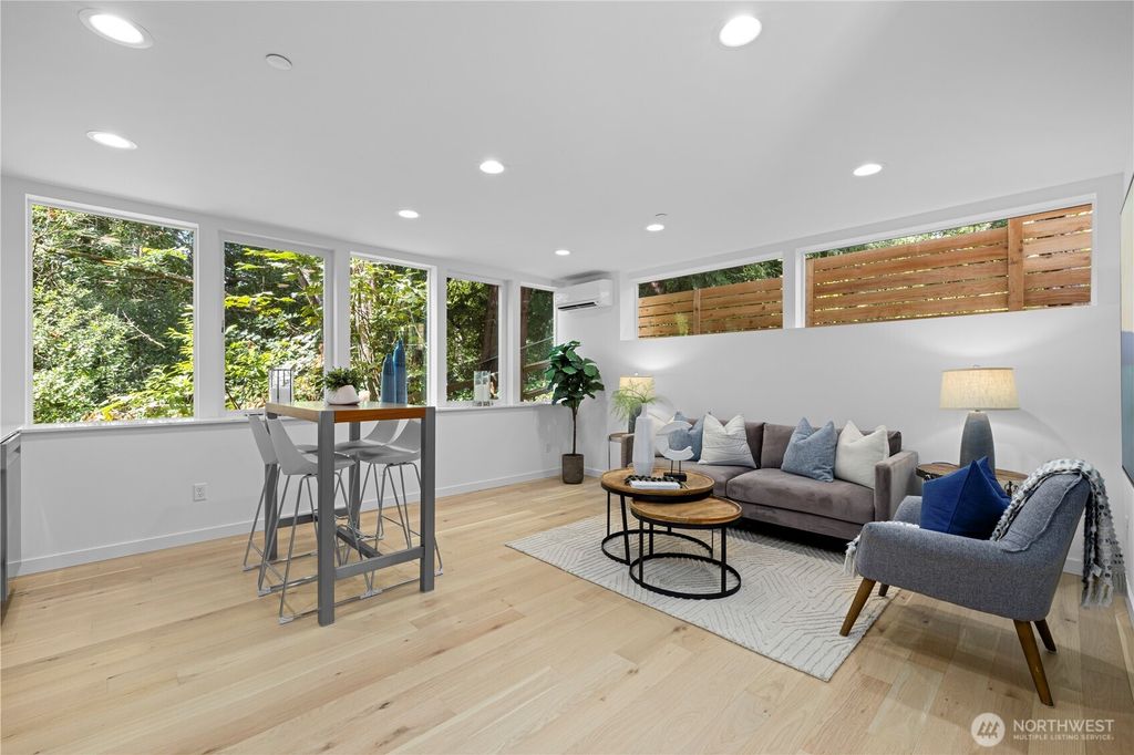 Photo of 12013 36th Avenue NE, Seattle, WA 98125 (MLS # 2373301)