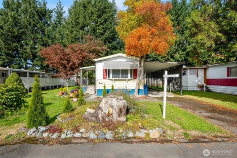 Photo of 920 Maple Lane #18, Sedro Woolley, WA 98284 (MLS # 2446763)