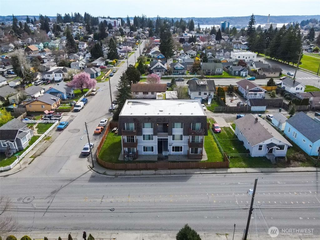 Photo of 2001 11th Street, Bremerton, WA 98337 (MLS # 2509353)
