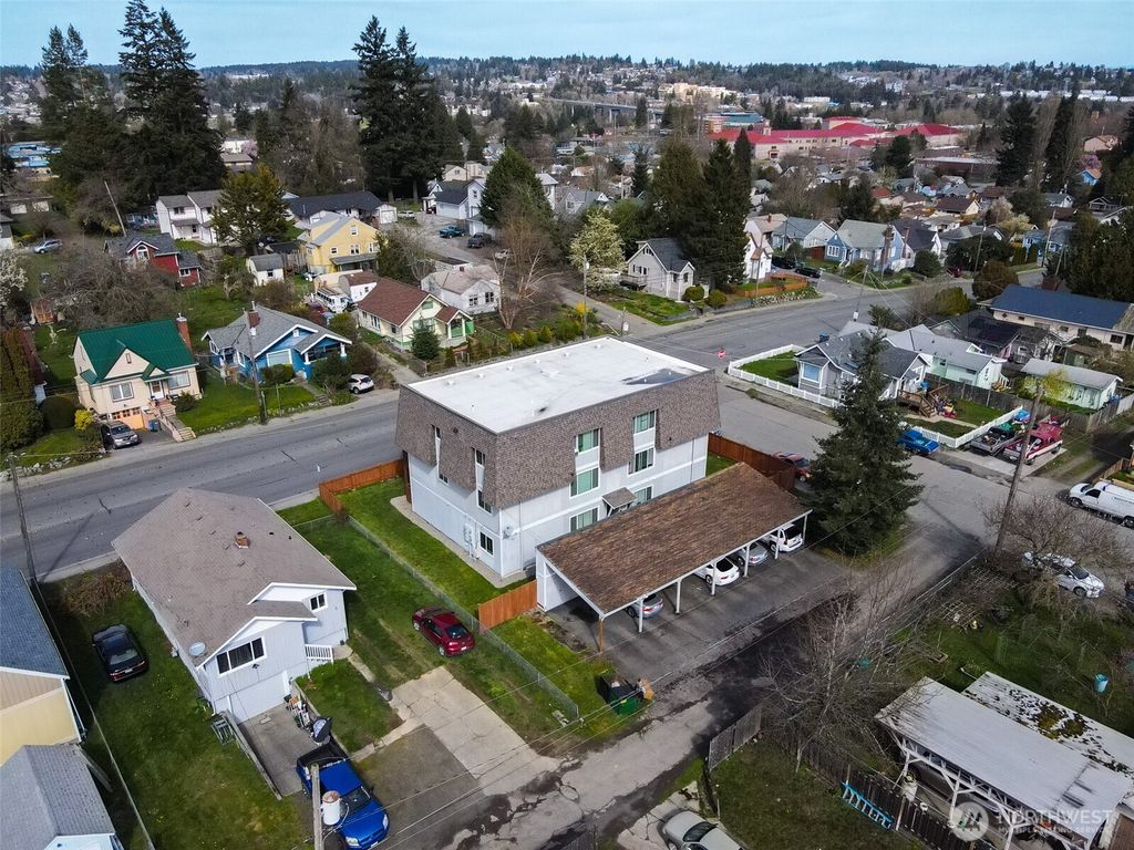 Photo of 2001 11th Street, Bremerton, WA 98337 (MLS # 2509353)