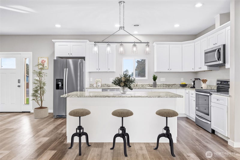 107 W Chinook Avenue