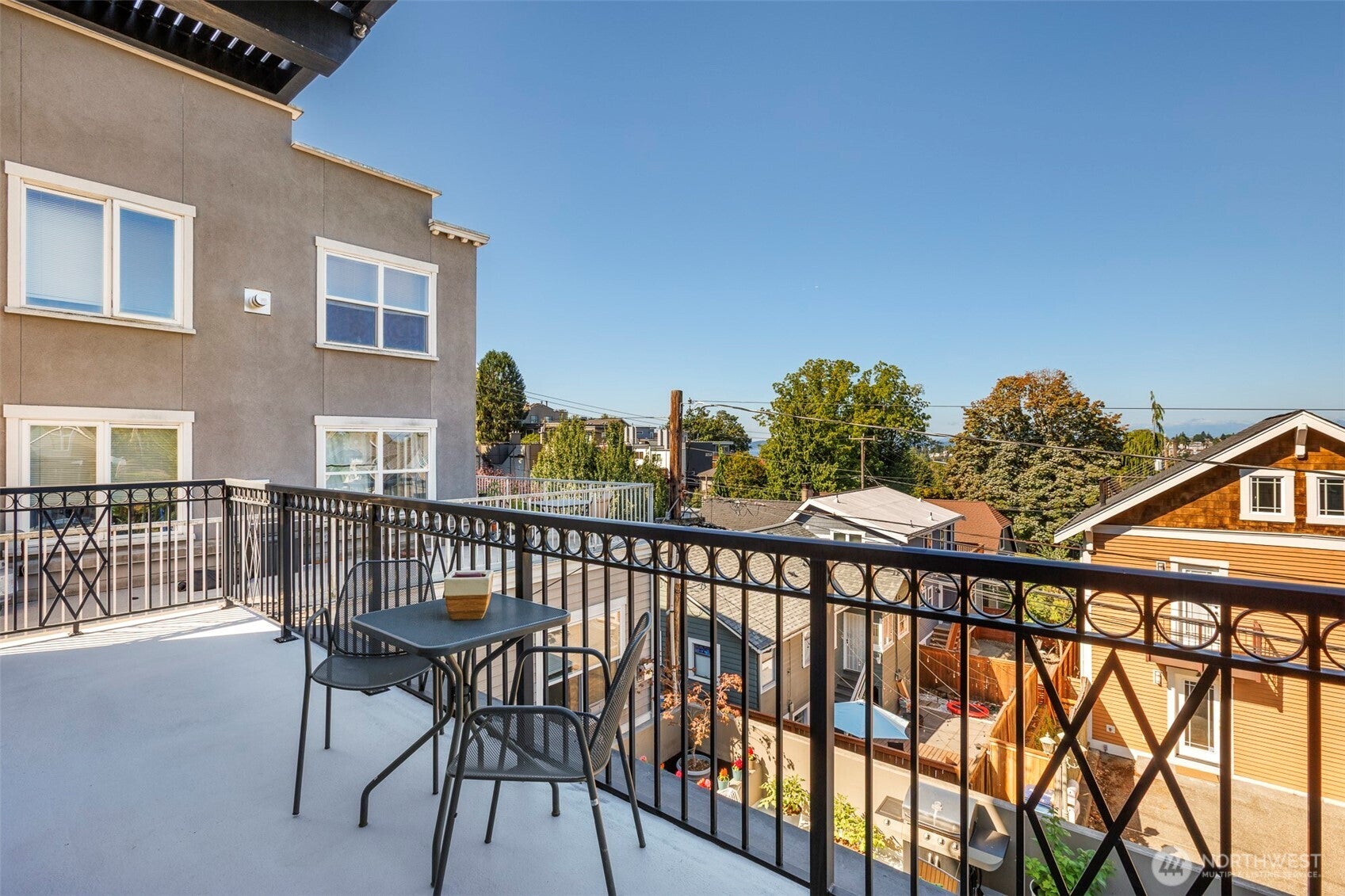 1909 10th Avenue W 201