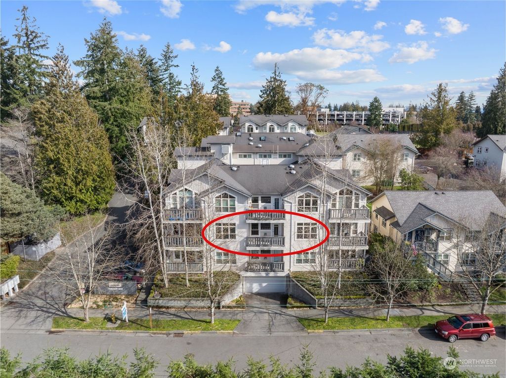 Photo of 11550 Stone Avenue N #2B, Seattle, WA 98133 (MLS # 2042393)