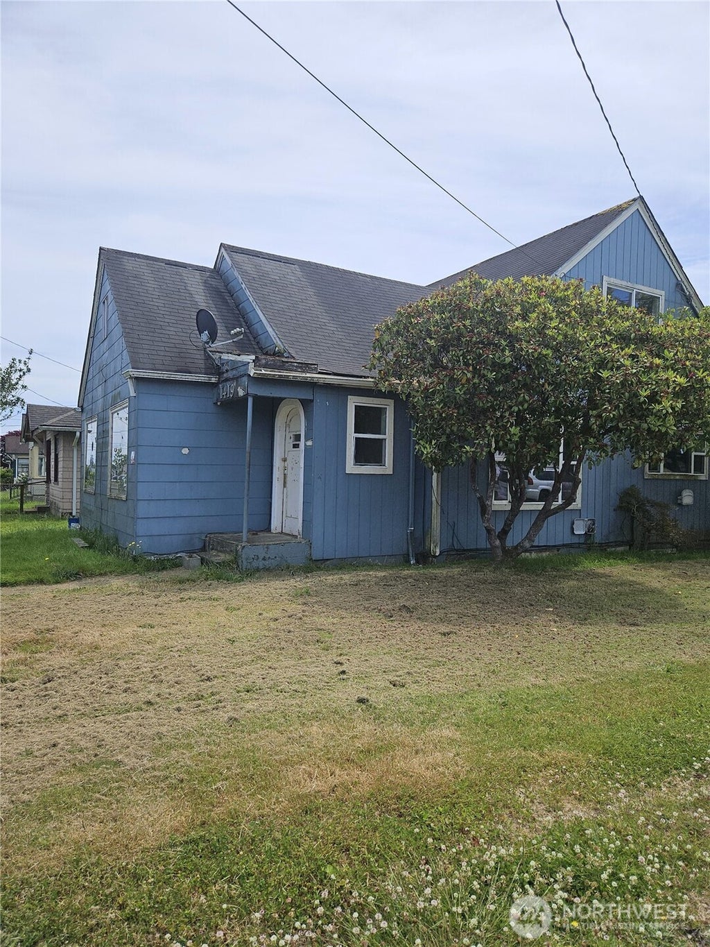 Photo of 1419 Aberdeen Avenue, Aberdeen, WA 98520 (MLS # 2541924)