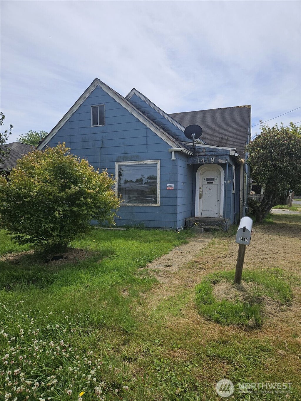 Photo of 1419 Aberdeen Avenue, Aberdeen, WA 98520 (MLS # 2541924)