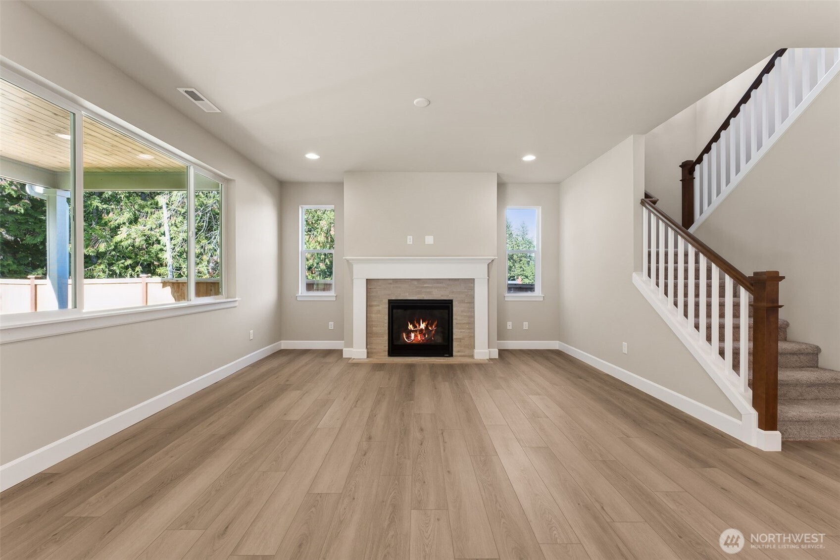 13903 179th Street E 160
