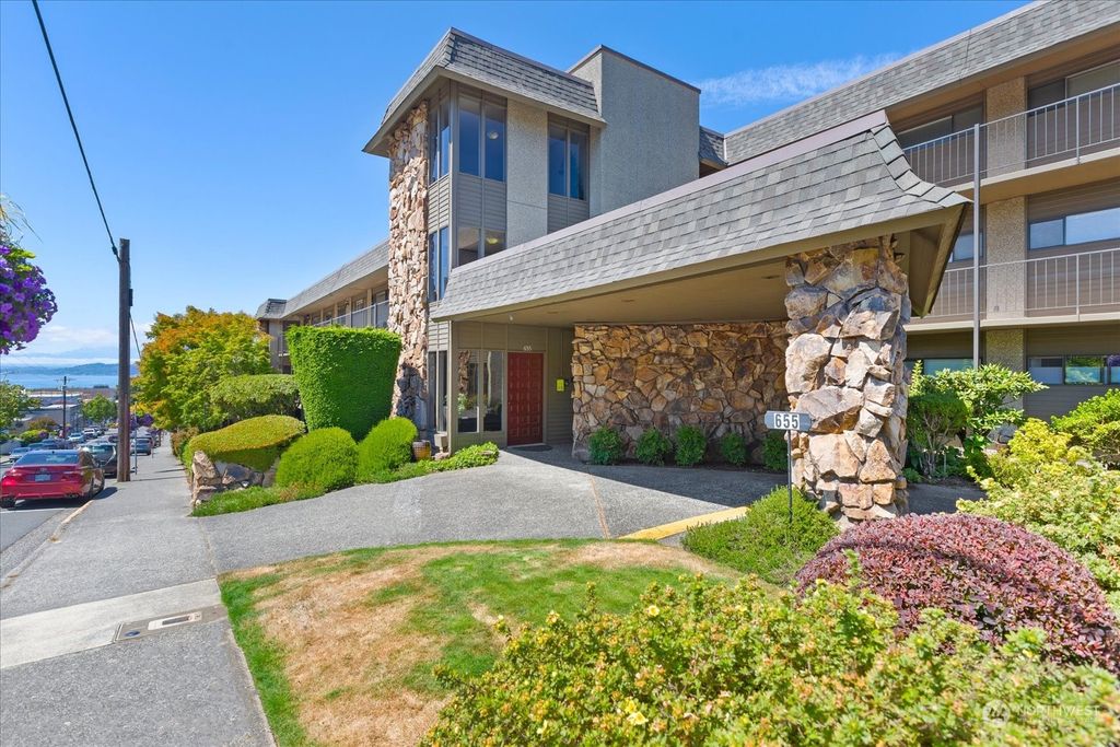 Photo of 655 Main Street #404, Edmonds, WA 98020 (MLS # 2221028)