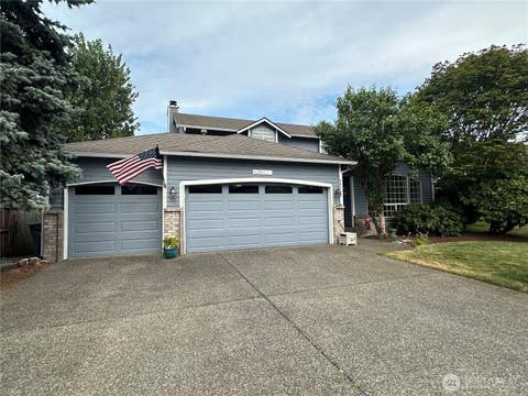 Photo of 28136 233rd Avenue SE, Maple Valley, WA 98038 (MLS # 2559135)