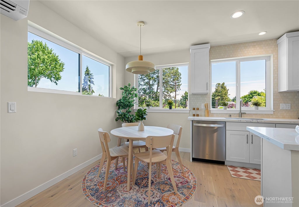 Photo of 8043 19th Avenue NE, Seattle, WA 98115 (MLS # 2590937)