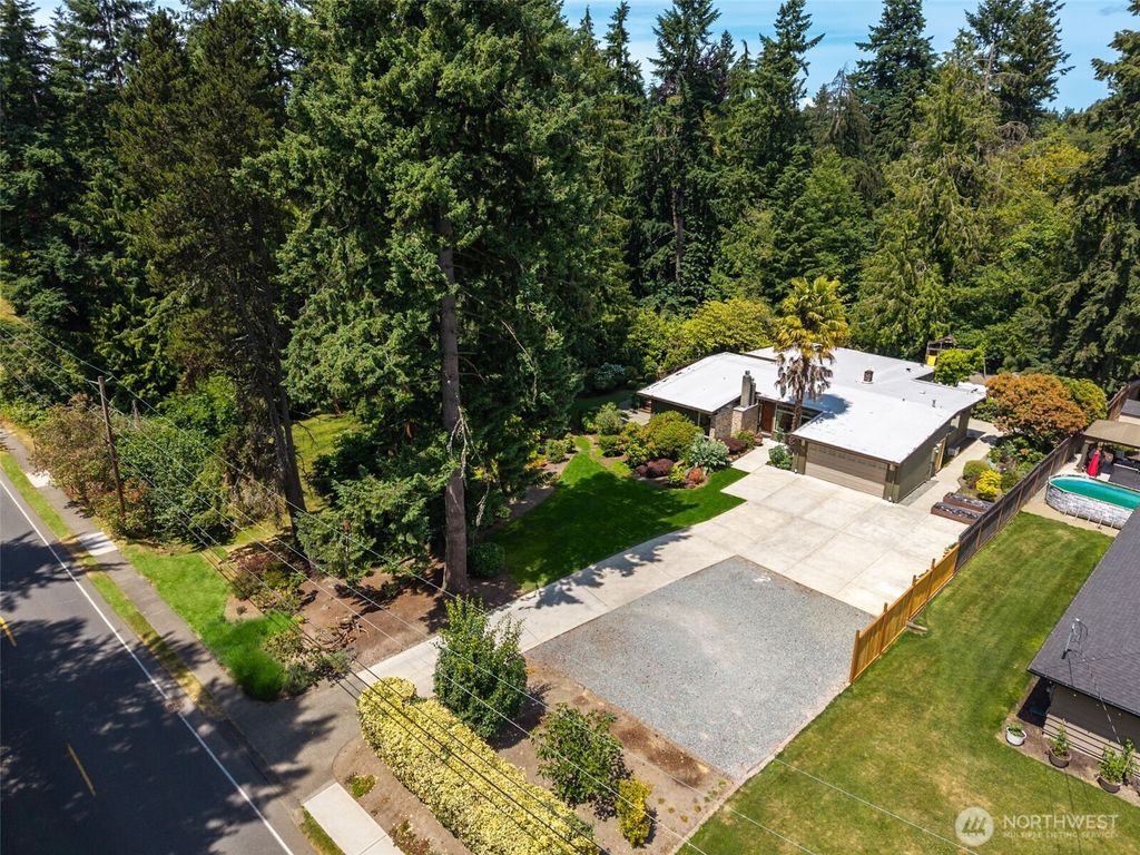 Photo of 126 SW 171st Street, Normandy Park, WA 98166 (MLS # 2392922)