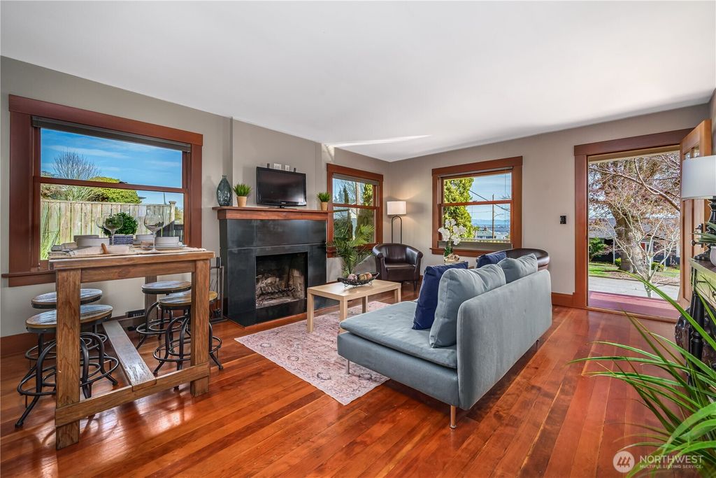 Photo of 4001 38th Avenue SW, Seattle, WA 98126 (MLS # 2338103)