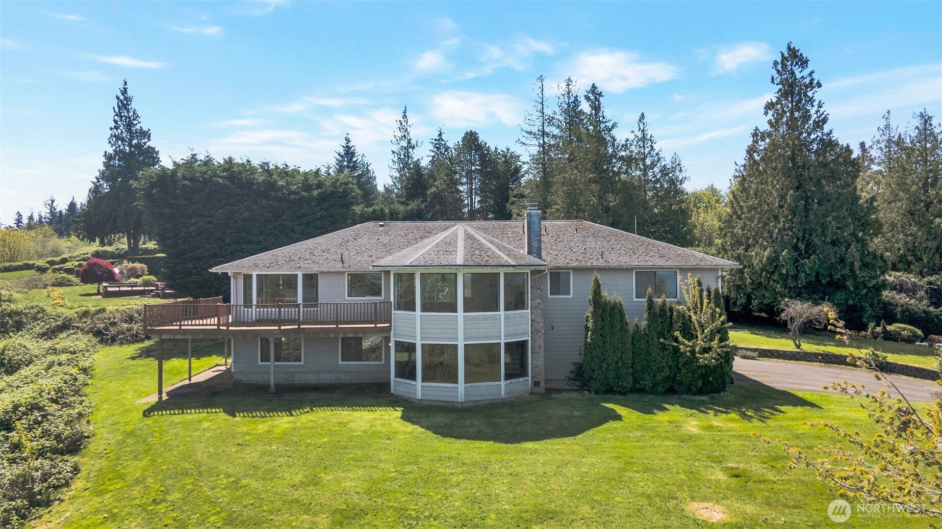 1926 49th Place SW