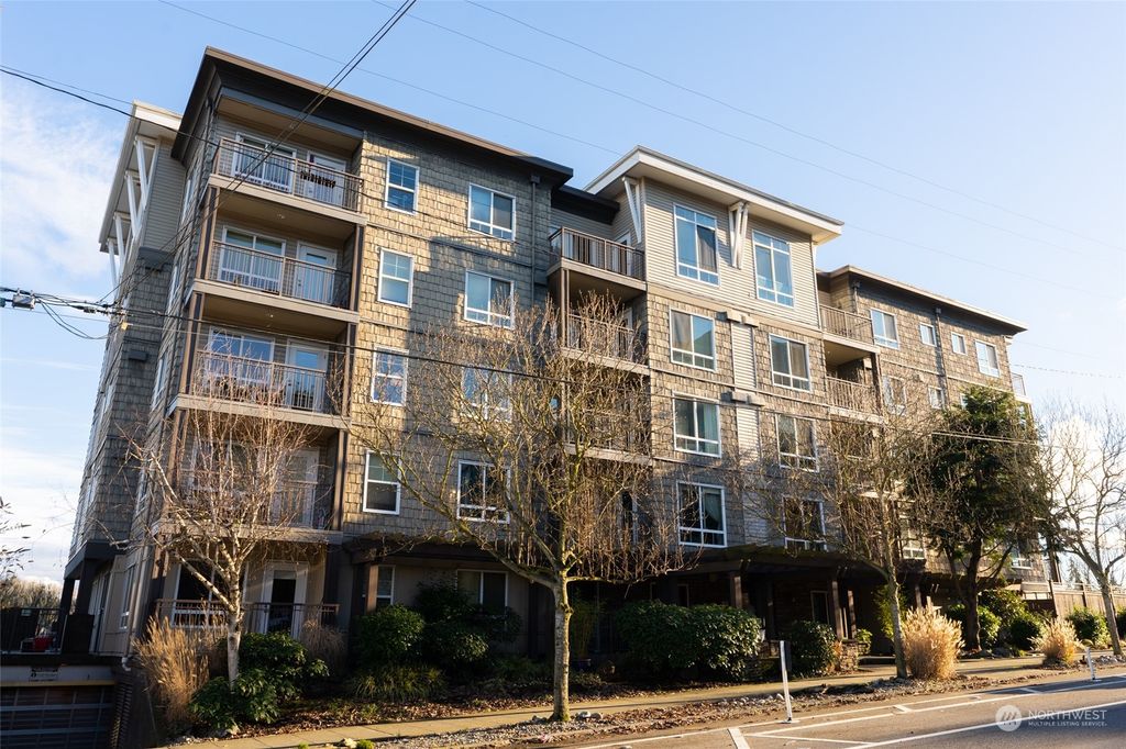 Photo of 3015 SW Avalon Way #204, Seattle, WA 98126 (MLS # 2035338)