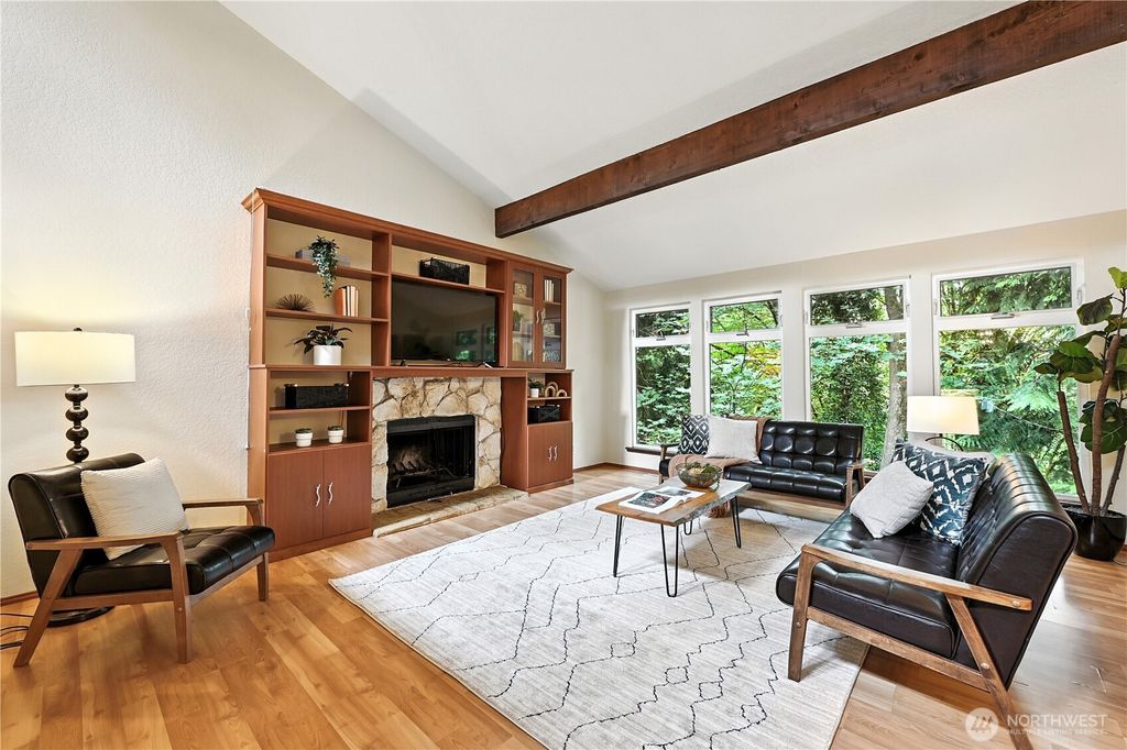 Photo of 17876 29th Avenue NE, Lake Forest Park, WA 98155 (MLS # 2435614)