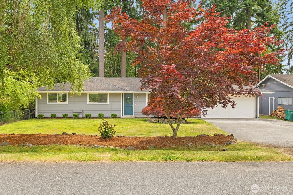 Photo of 2604 133rd Place SE, Mill Creek, WA 98012 (MLS # 2398701)