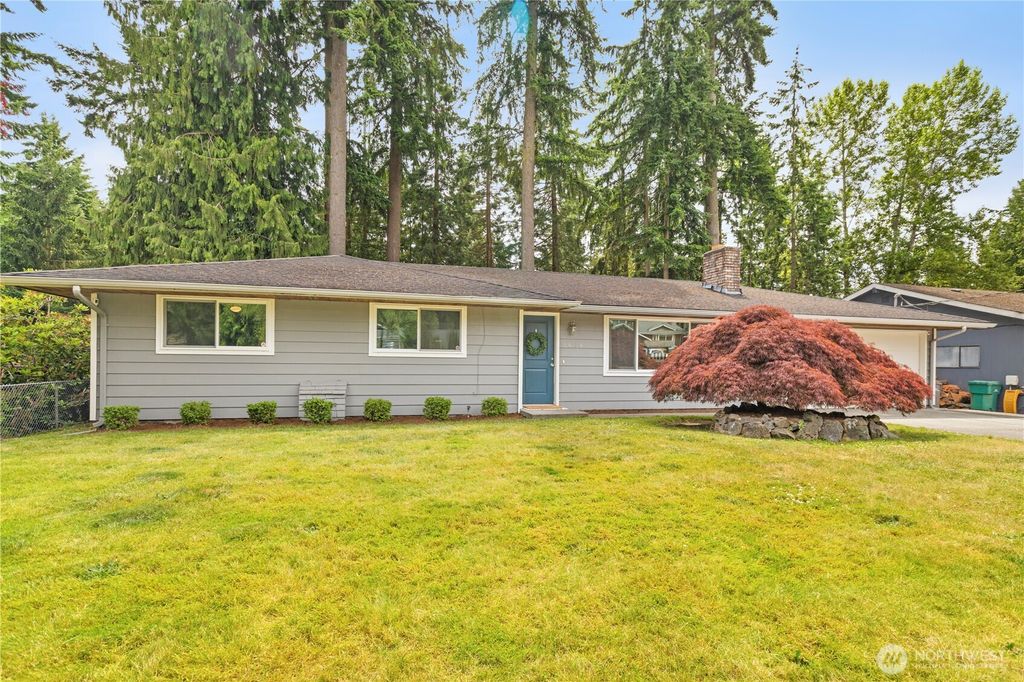 Photo of 2604 133rd Place SE, Mill Creek, WA 98012 (MLS # 2398701)