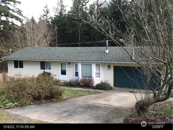Photo of 926 Dolphin Street, Camano Island, WA 98282 (MLS # 2584406)
