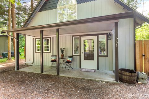 Photo of 981 Red Valley Lane, Maple Falls, WA 98266 (MLS # 2527784)
