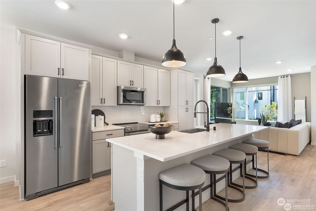 Photo of 14728 Meridian Avenue N #D, Shoreline, WA 98133 (MLS # 2207687)