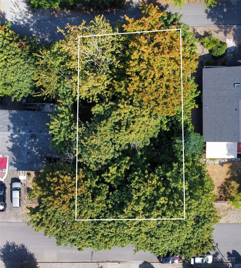 Photo of 0 Lot 32 x, Maple Valley, WA 98038 (MLS # 2154306)