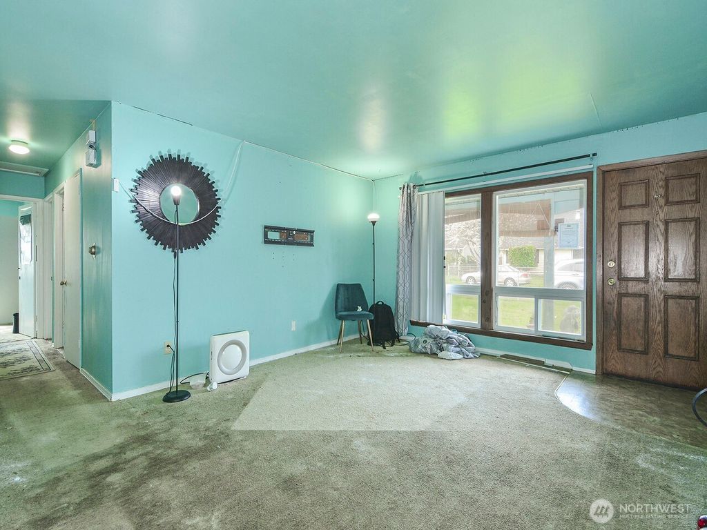 Photo of 25818 19th Avenue S, Des Moines, WA 98198 (MLS # 2358735)