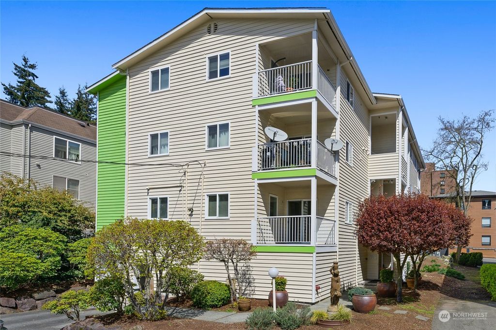 Photo of 1824 N 103rd Street, Seattle, WA 98133 (MLS # 2262502)