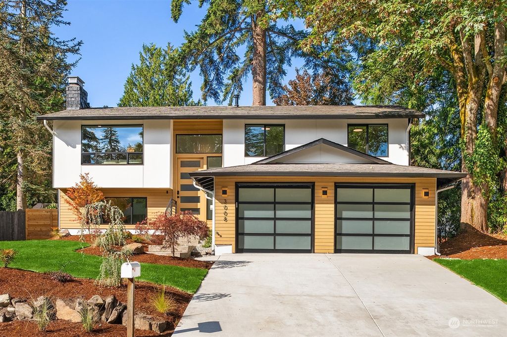 Photo of 3008 NE 192nd Street, Lake Forest Park, WA 98155 (MLS # 2285425)