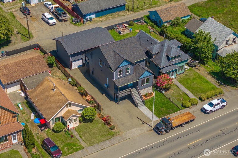 2511 Bay Avenue