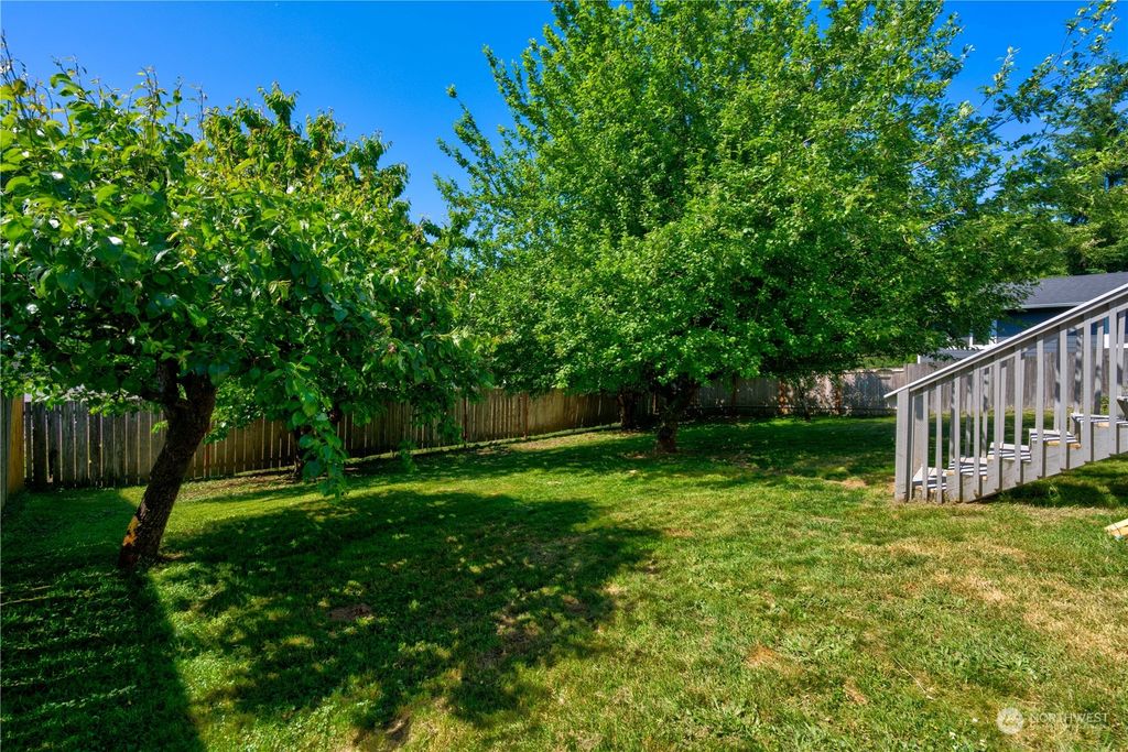 Photo of 108 W Alpine Street, Granite Falls, WA 98252 (MLS # 2077926)