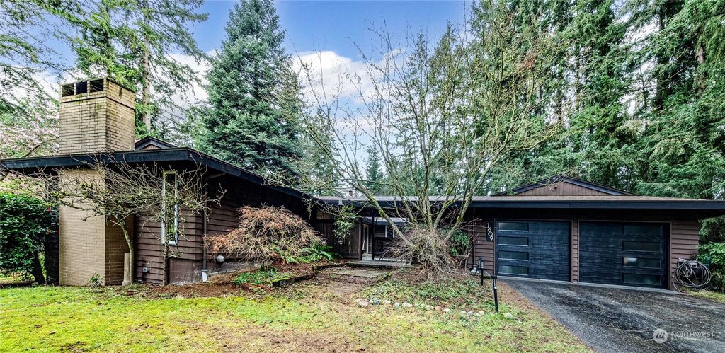 Photo of 1609 175th Street SW St, Lynnwood, WA 98037 (MLS # 2204348)