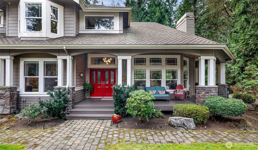 Photo of 18210 218th Avenue NE, Woodinville, WA 98077 (MLS # 2496383)