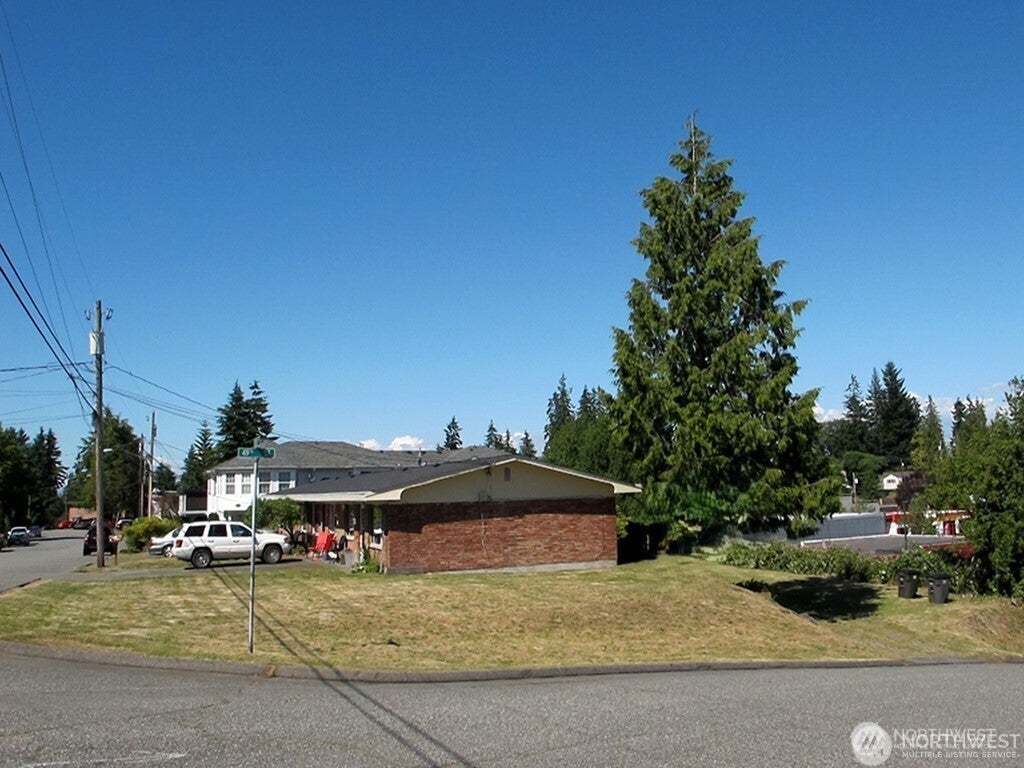 4827 Vesper Drive