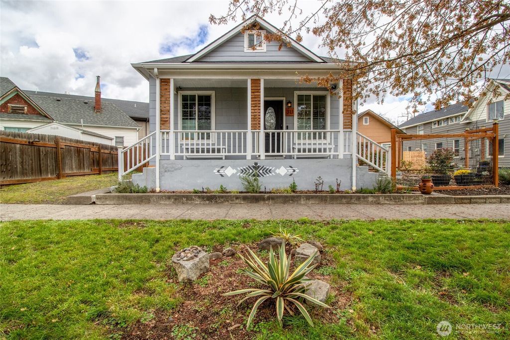 Photo of 311 N Chase Avenue, Walla Walla, WA 99362 (MLS # 2501749)