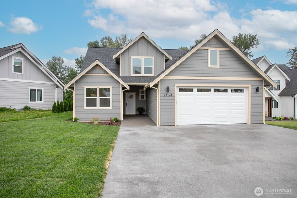 Photo of 2134 Lagerwey Circle, Lynden, WA 98264 (MLS # 2536984)
