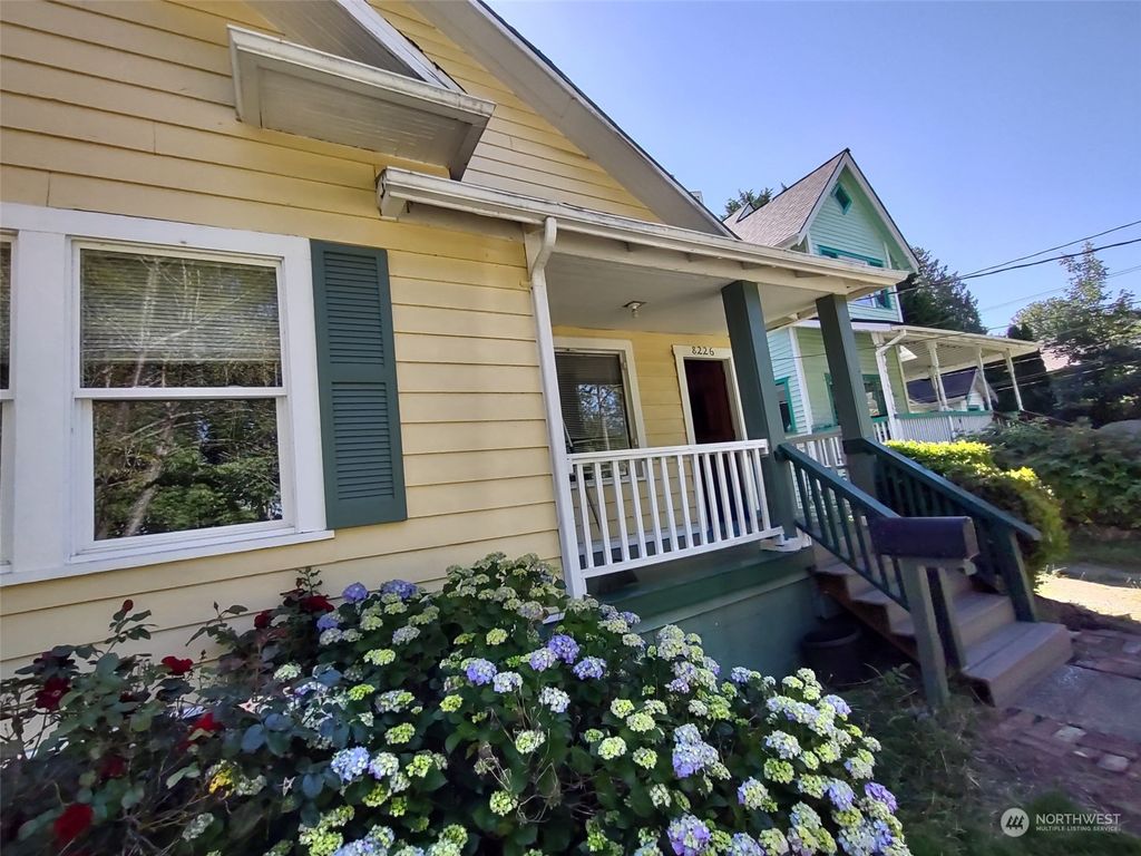Photo of 8226 Meridian Avenue N, Seattle, WA 98103 (MLS # 2257896)