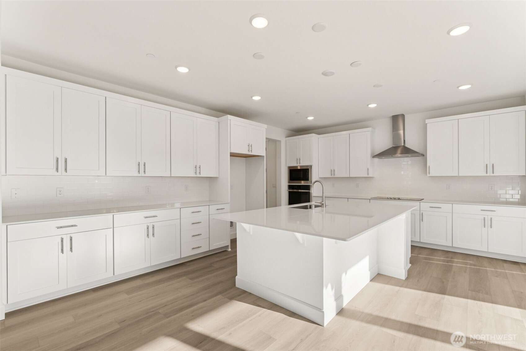 18037 139th Place E 15