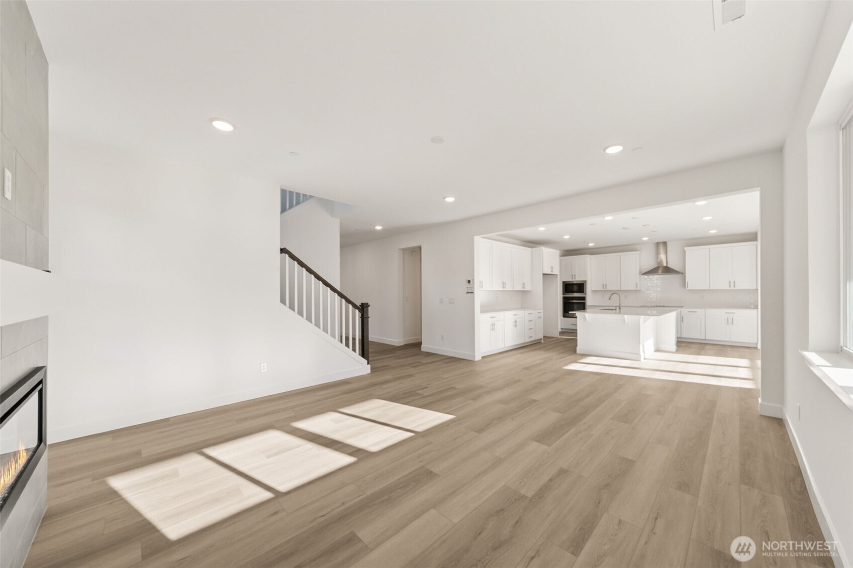 18037 139th Place E 15