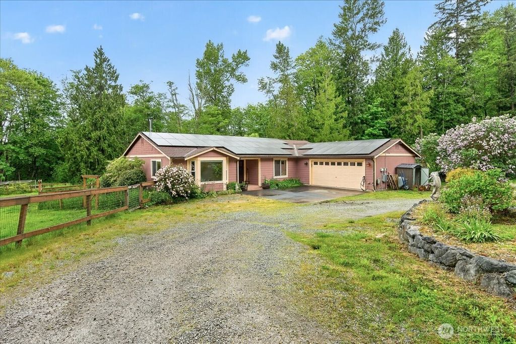 Photo of 20340 State Route 534, Mount Vernon, WA 98274 (MLS # 2523096)