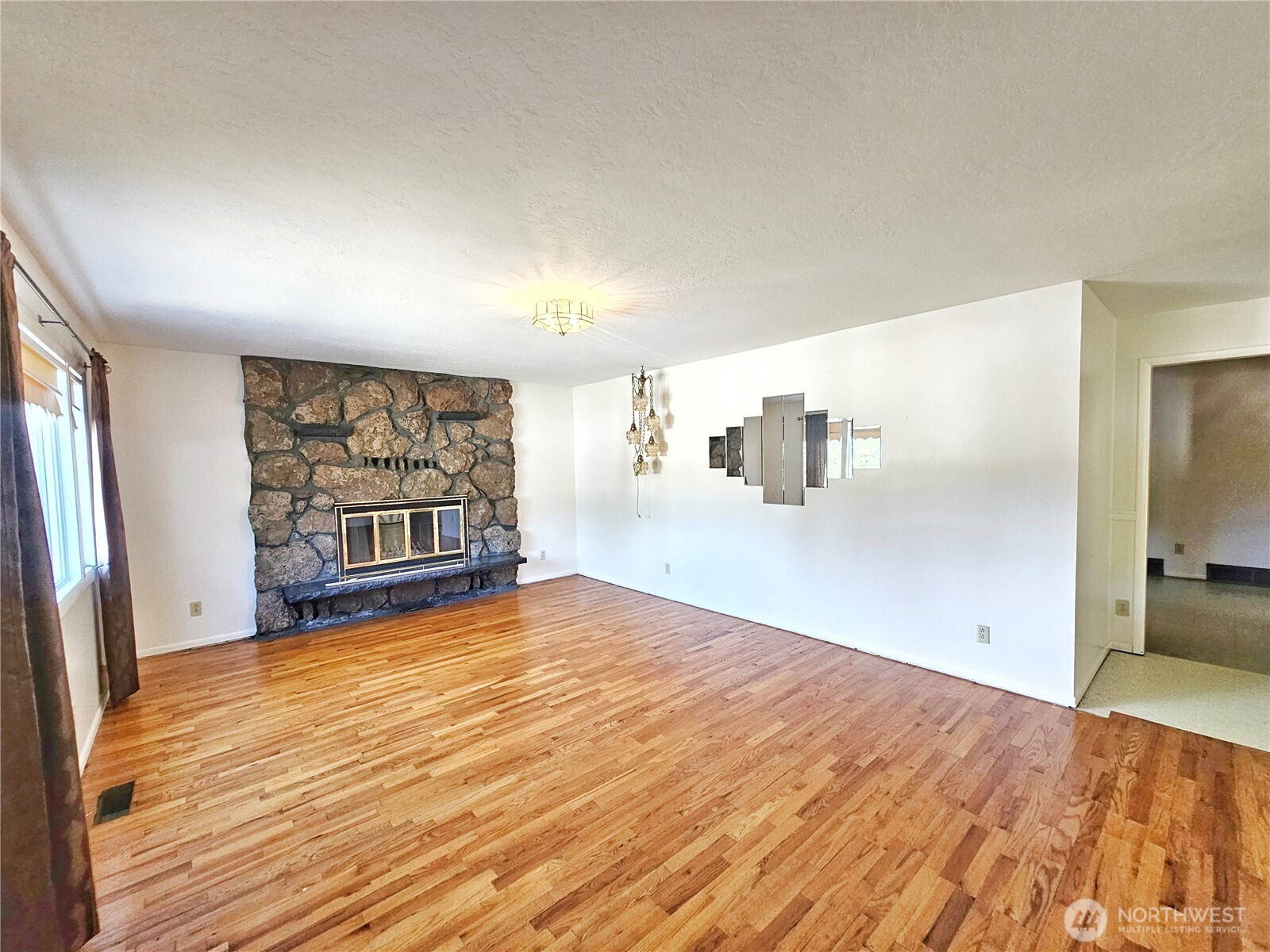 825 N Jefferson